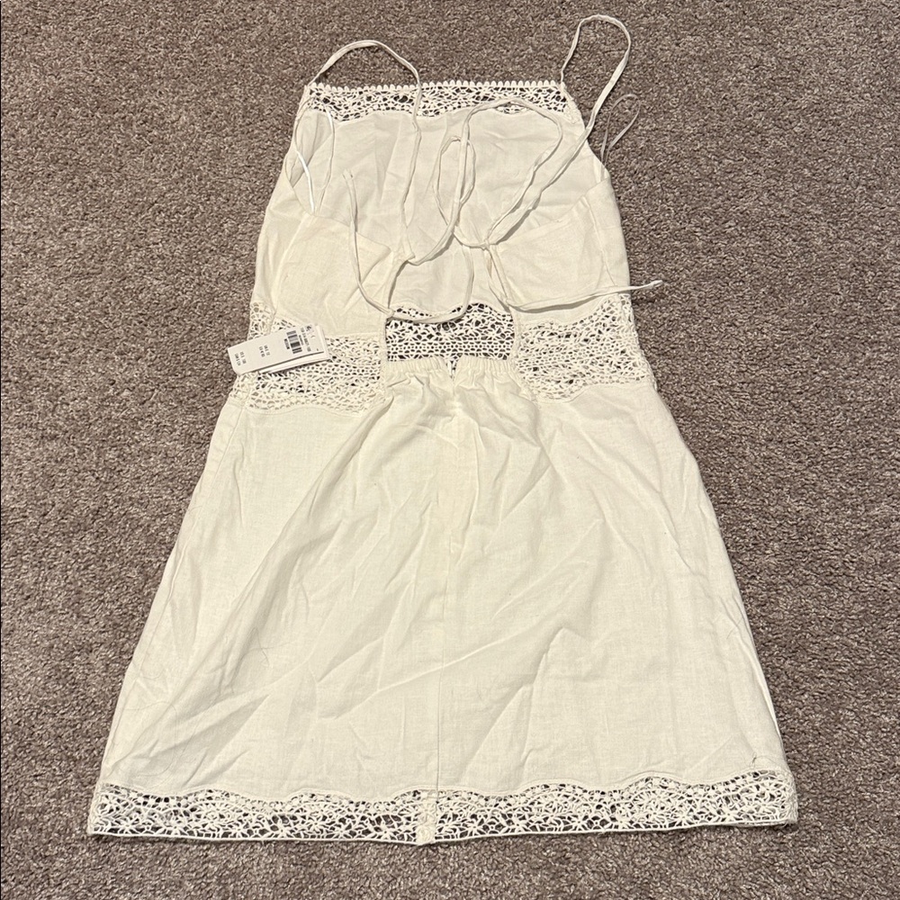 Abercrombie Apron Lace Trim Mini Dress - Picture 2 of 2